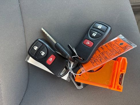 Used 2019 Nissan Frontier PRO-4X AWD/4WD image 34