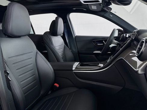 New 2026 Mercedes-Benz GLC 300 image 6