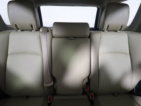 Used 2016 Toyota 4Runner SR5 Premium image 16