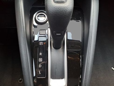 Certified 2025 Nissan Versa SV FWD image 27