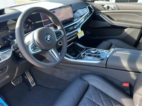 New 2026 BMW X5 M60i w/ Executive Package image 9