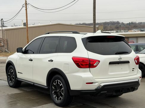 Used 2020 Nissan Pathfinder SL image 5