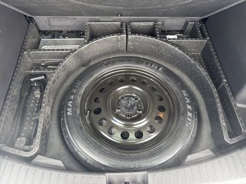 Used 2017 Ford Escape Titanium image 20