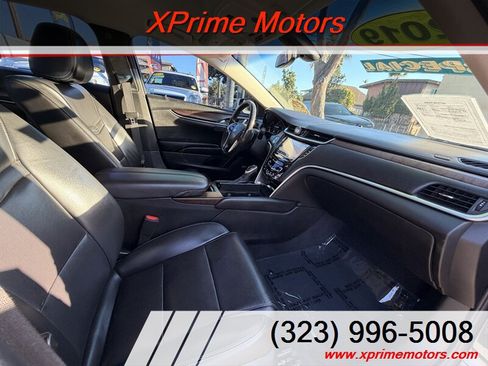 Used 2019 Cadillac XTS Luxury FWD image 33