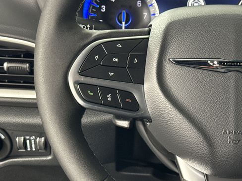 New 2026 Chrysler Voyager LX FWD image 17