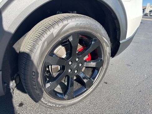 Used 2024 Ford Explorer ST w/ Equipment Group 401A image 11