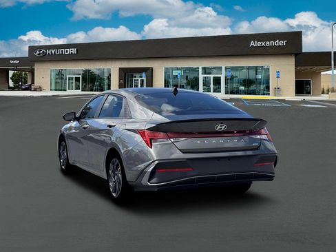 New 2026 Hyundai Elantra Sport FWD image 5