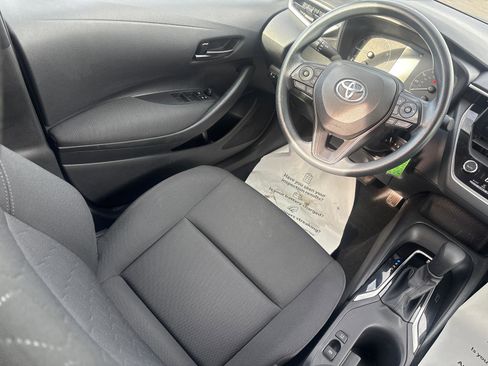 Used 2023 Toyota Corolla LE image 14