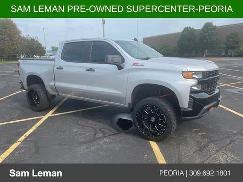 Used 2019 Chevrolet Silverado 1500 Custom Trail Boss w/ Custom Convenience Package AWD/4WD image 2