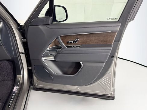 Used 2023 Land Rover Range Rover SE AWD/4WD image 26