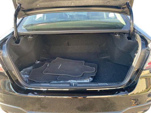 Used 2025 Subaru Legacy Sport image 6