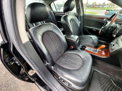 Used 2009 Buick Lucerne Super image 15