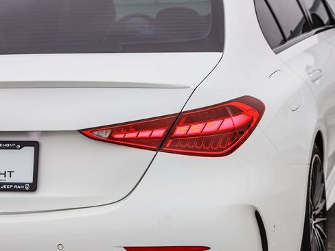 Used 2023 Mercedes-Benz C 300 Sedan image 10