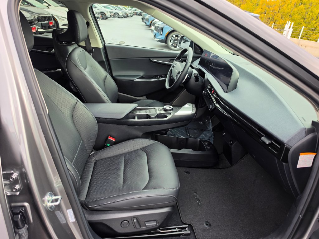 Certified 2024 Kia EV6 Wind RWD image 12