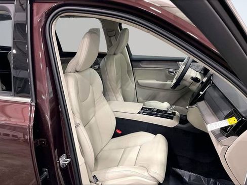 New 2026 Volvo XC90 T8 Ultra w/ Lounge Package AWD/4WD image 14