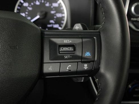 Certified 2025 Nissan Rogue SV AWD/4WD image 28