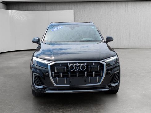 Used 2025 Audi Q7 3.0T Premium Plus AWD/4WD image 2