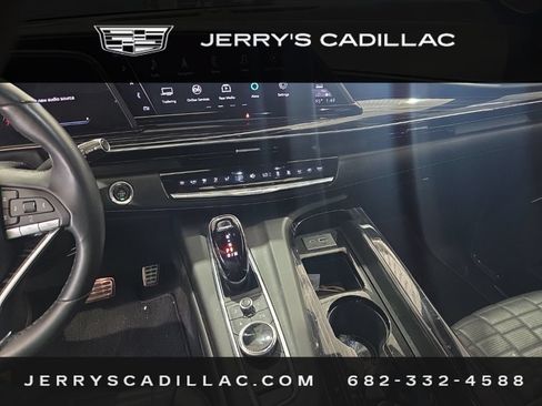 Used 2023 Cadillac Escalade V AWD/4WD image 10