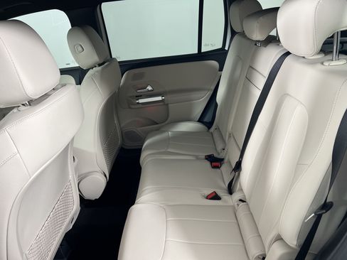 New 2026 Mercedes-Benz GLB 250 4MATIC image 21