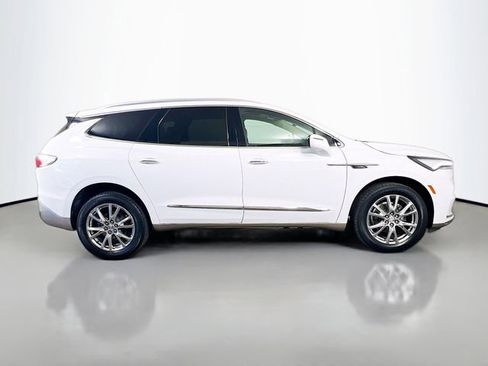 Used 2023 Buick Enclave Essence w/ Experience Buick Package image 10