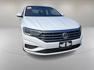 Used 2019 Volkswagen Jetta SE w/ Cold Weather Package FWD video 2