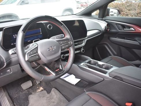 Used 2025 Chevrolet Equinox EV RS w/ Active Safety Package 3 image 8