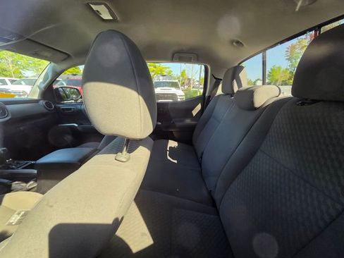 Used 2020 Toyota Tacoma SR5 image 10