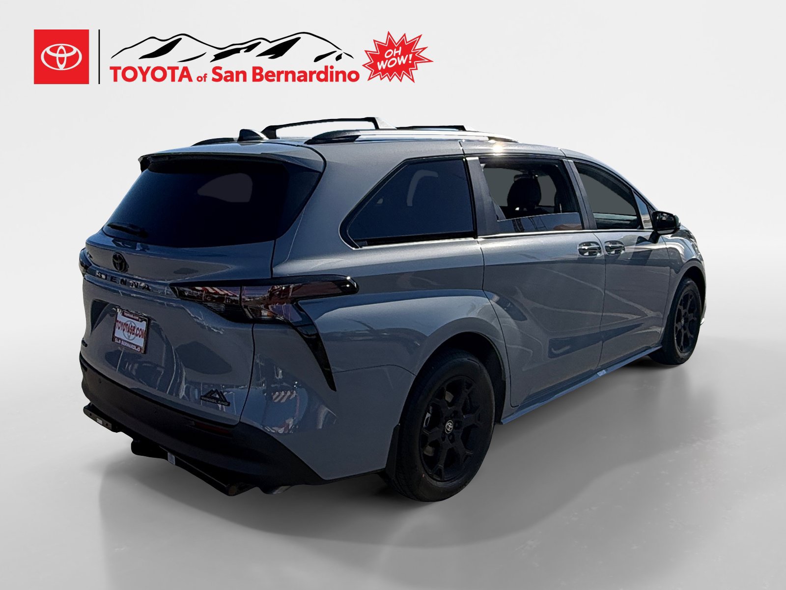 New 2026 Toyota Sienna XLE Woodland Edition AWD/4WD image 5