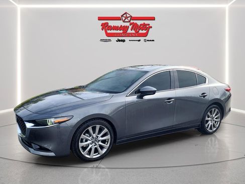 Used 2022 MAZDA MAZDA3 s image 1