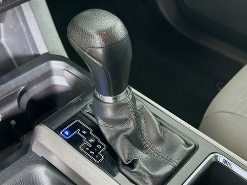 Used 2018 Toyota Tacoma SR5 image 23