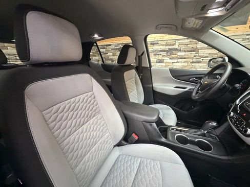 Used 2018 Chevrolet Equinox LT image 14