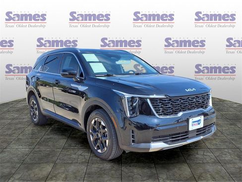 Certified 2025 Kia Sorento S image 1