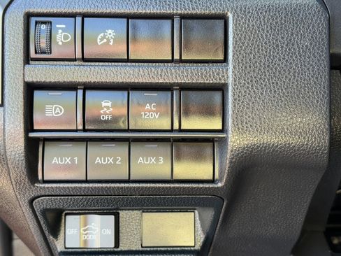 Certified 2025 Toyota Tacoma TRD Sport w/ TRD Sport Upgrade Package image 29