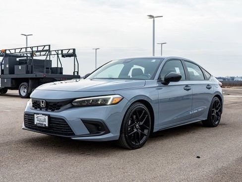 Used 2024 Honda Civic Sport image 3