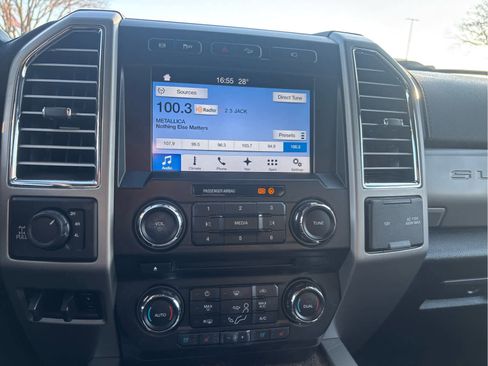 Used 2017 Ford F350 Lariat w/ Lariat Ultimate Package image 8