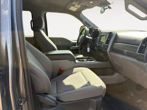 Used 2022 Ford F250 XLT w/ XLT Premium Package AWD/4WD image 15