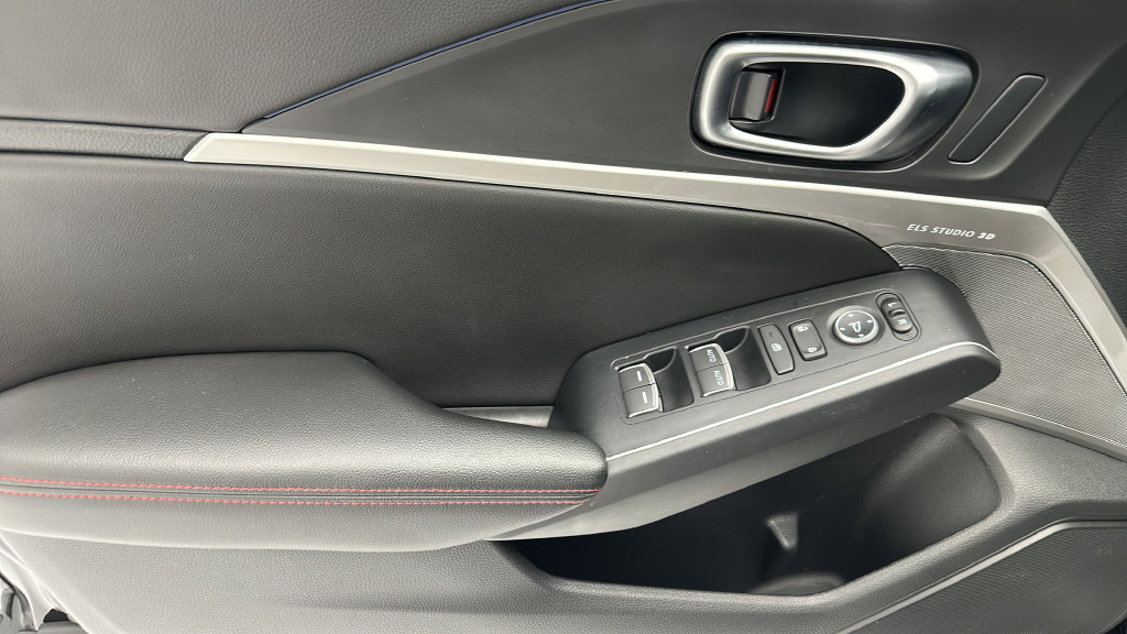 Used 2025 Acura Integra Type S FWD image 13