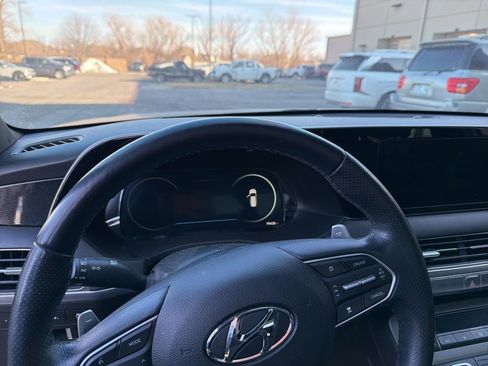 Used 2022 Hyundai Palisade Calligraphy image 8
