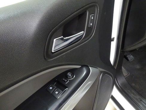 Used 2020 Chevrolet Colorado LT w/ Safety Package RWD image 23