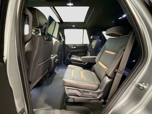 Used 2024 GMC Yukon AT4 w/ AT4 Premium Package AWD/4WD image 23