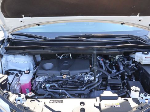 Used 2023 Toyota Sienna Limited FWD image 22