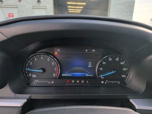 Used 2022 Ford Explorer XLT w/ Equipment Group 202A AWD/4WD image 18