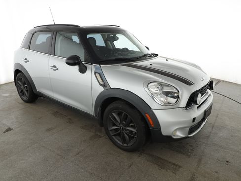 Used 2014 MINI Cooper Countryman S FWD image 9