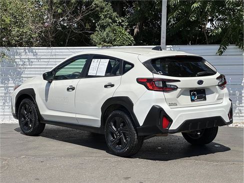 Used 2024 Subaru Crosstrek 2.0i AWD/4WD image 3