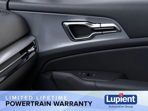 New 2026 Kia Sportage EX image 32