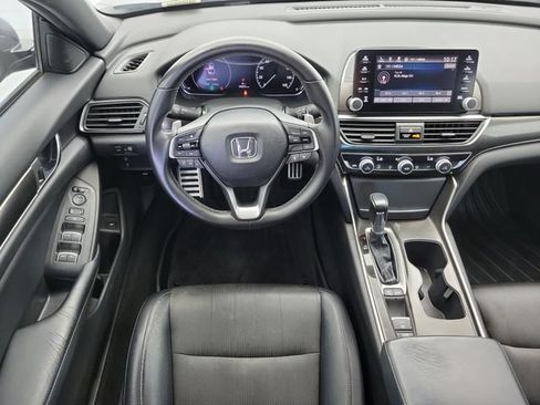 Used 2018 Honda Accord Sport image 16