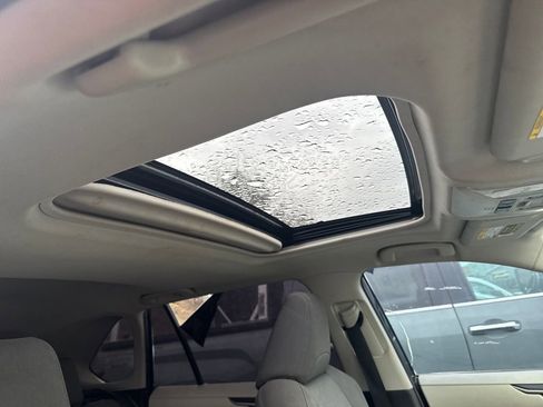 Used 2019 Toyota RAV4 XLE w/ Convenience Package image 8