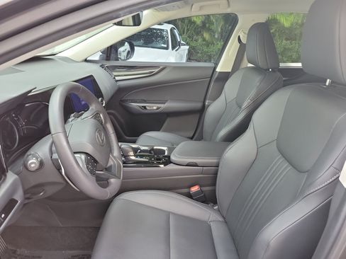 Certified 2024 Lexus NX 250 FWD w/ Towing Package (2000 Lbs) image 21