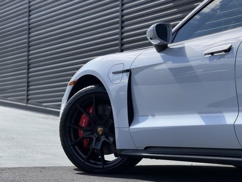 New 2024 Porsche Taycan GTS image 12