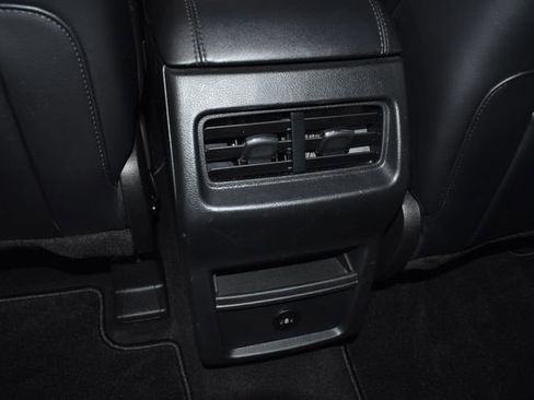 Used 2024 Ford Edge SEL image 30